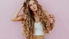 Piękno w szczegółach: co sprawia, że człowiek jest atrakcyjny w oczach innych?